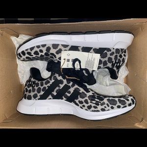 Adidas Swift Run Leopard
